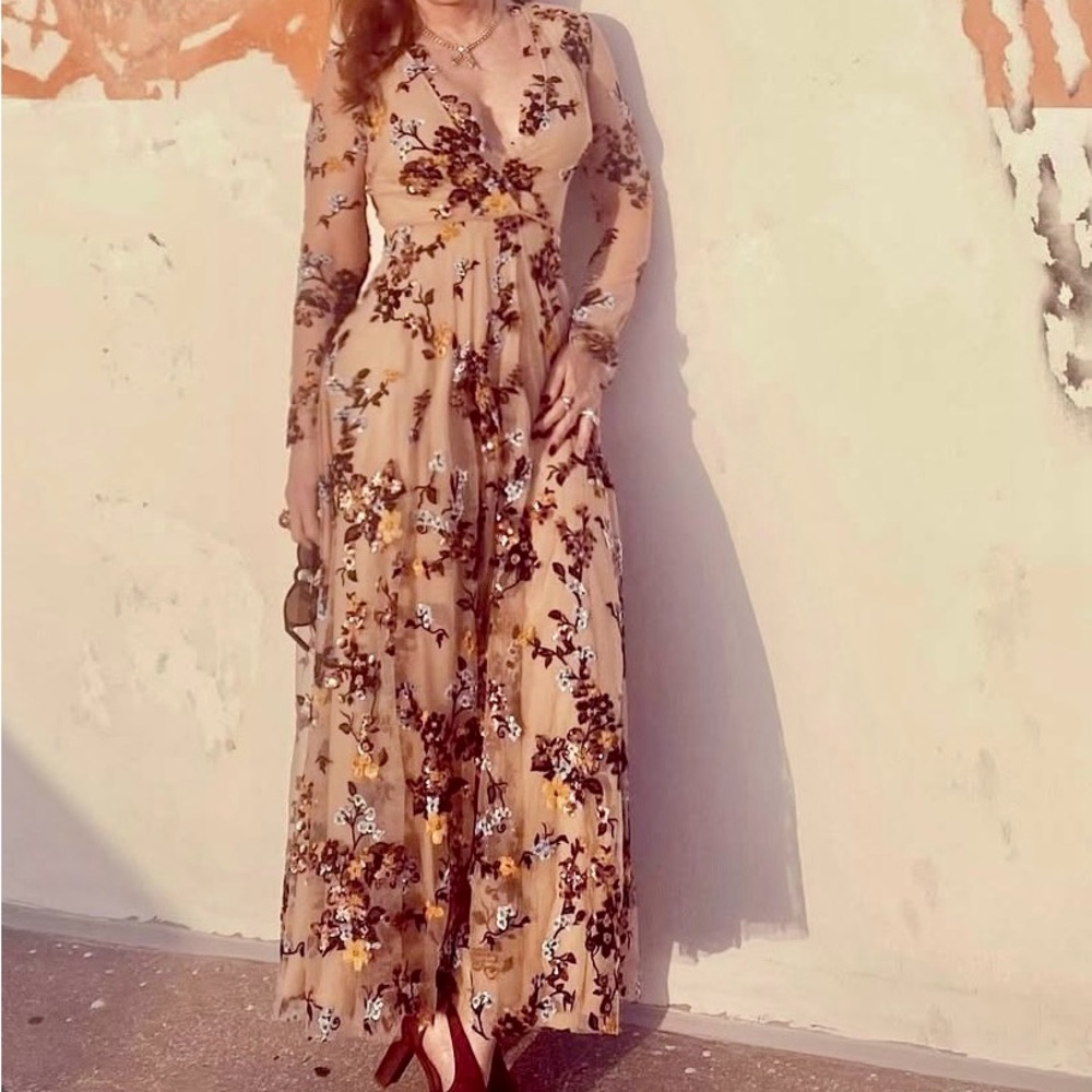 Naeem Khan beige tulle beaded floral long dress, perfect for wedding season